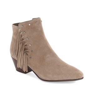 Nordstrom: Up to 60% Off Women's Boots